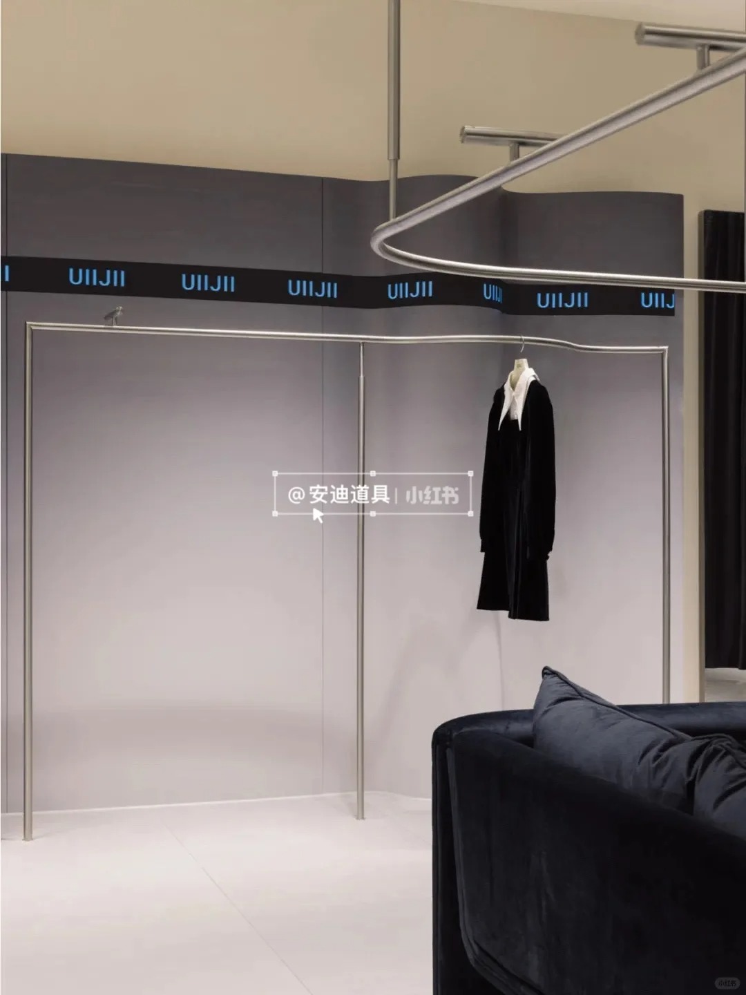 Andy Props New Works - UIIJII Company Exhibition Hall