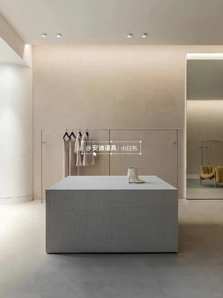 High quality minimalist clothing buyer's store High quality minimalist clothing buyer's store