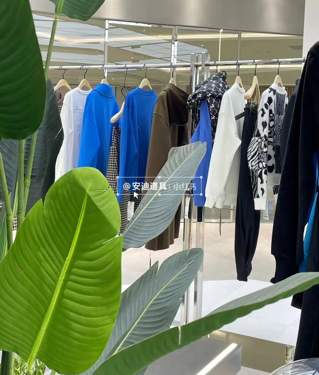 Manovich // MONOVICH