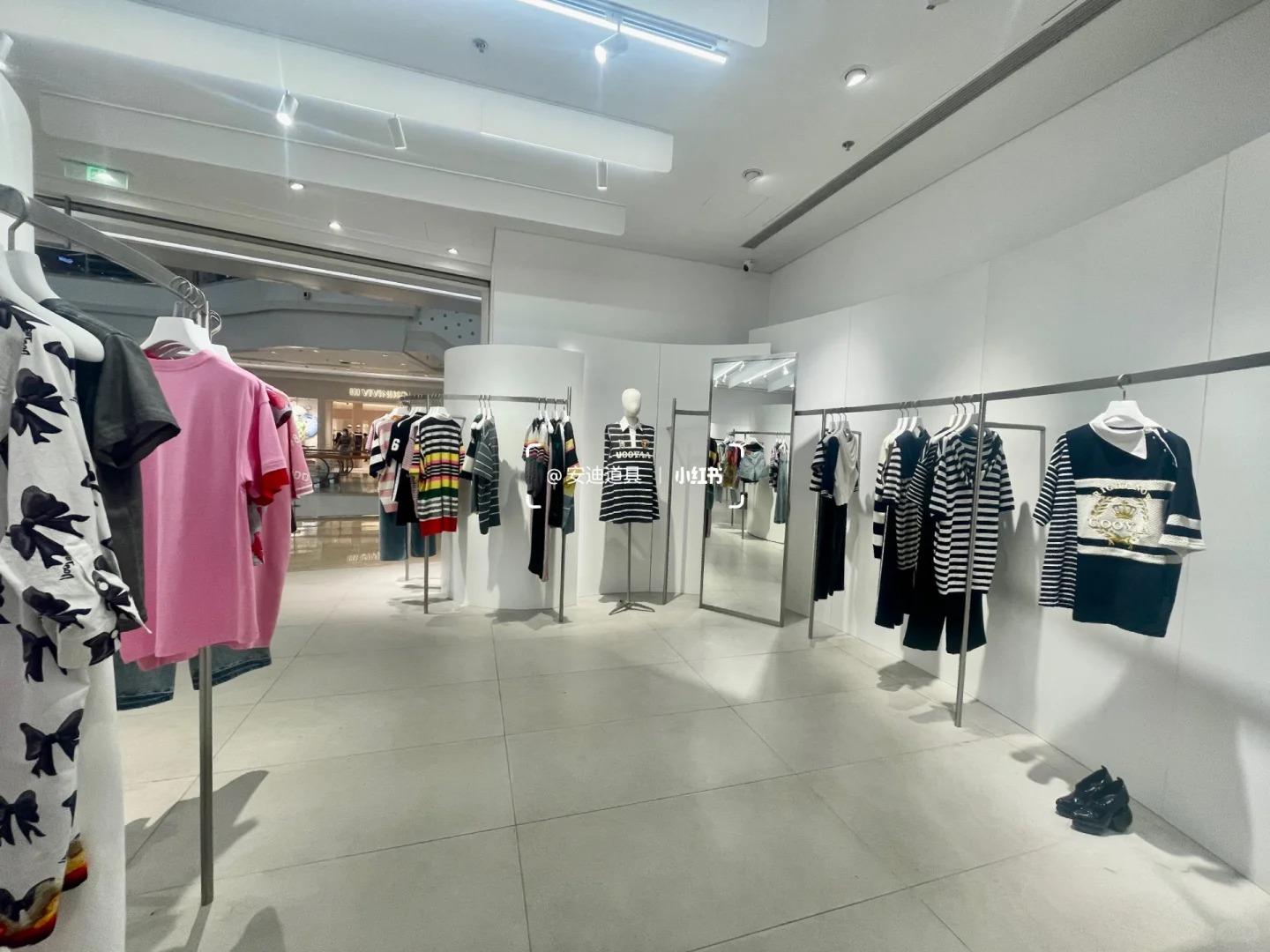 Send inventory - designer brand UOOYAA Wuya