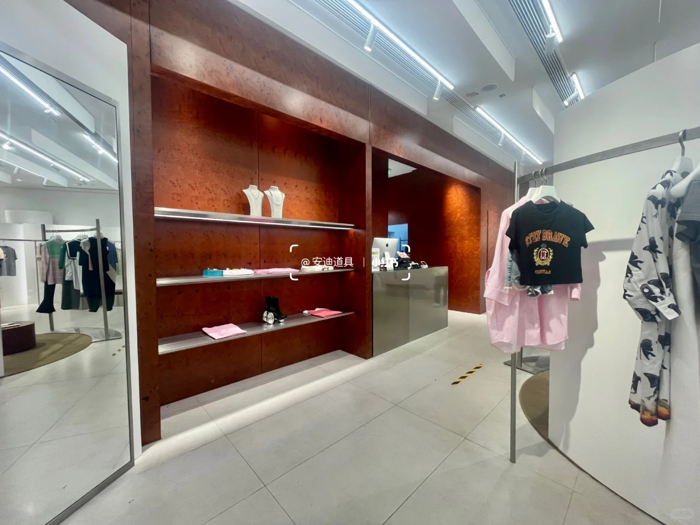 Send inventory - designer brand UOOYAA Wuya