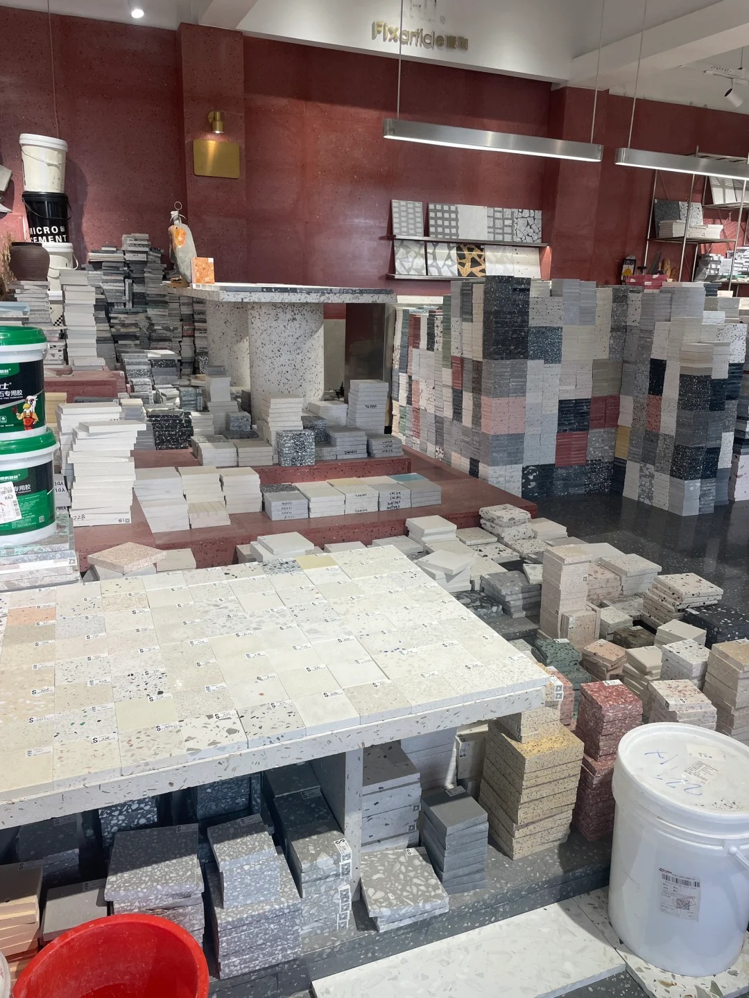 Come to my friend's company to select materials