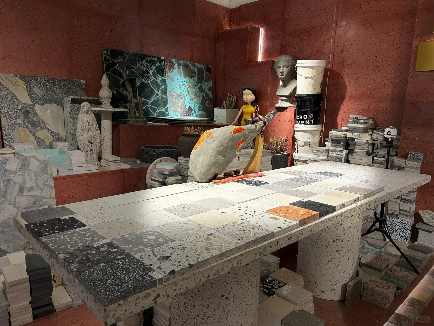 Come to my friend's company to select materials