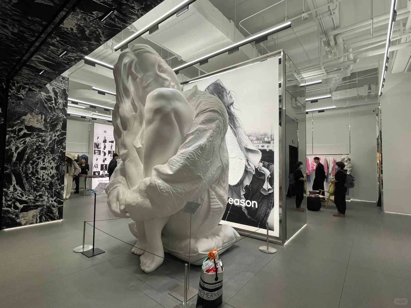 Hangzhou Central Exploration Store