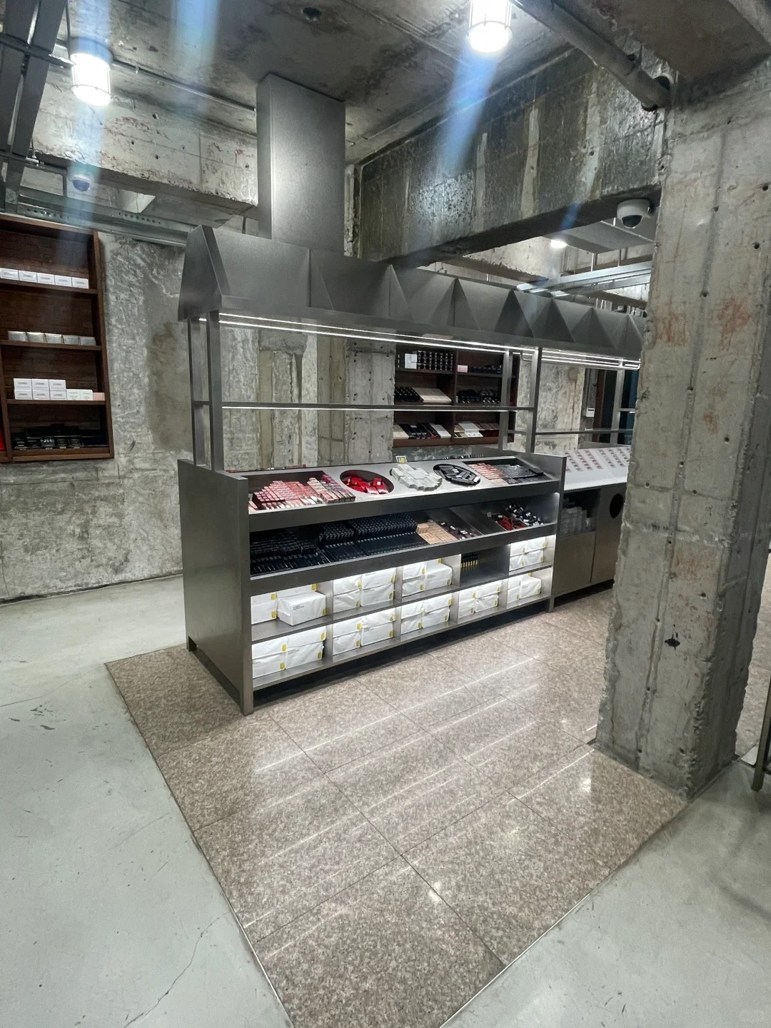 Anfu Road Plum Blossom Shop