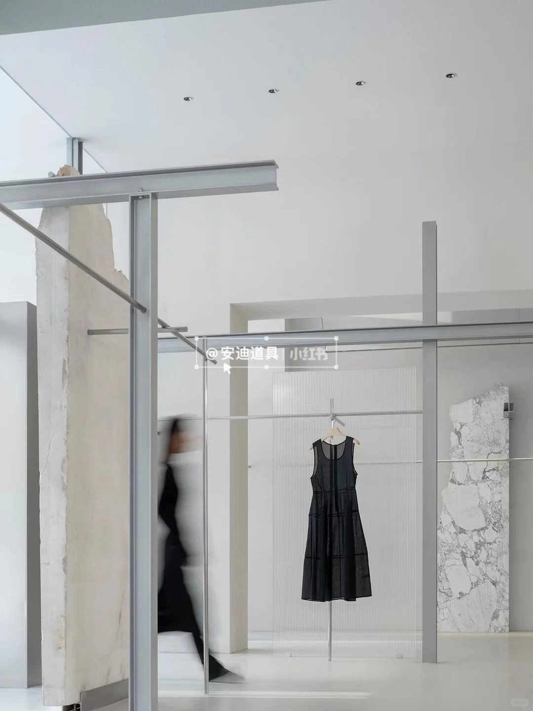 Clothing Store | Commercial Space